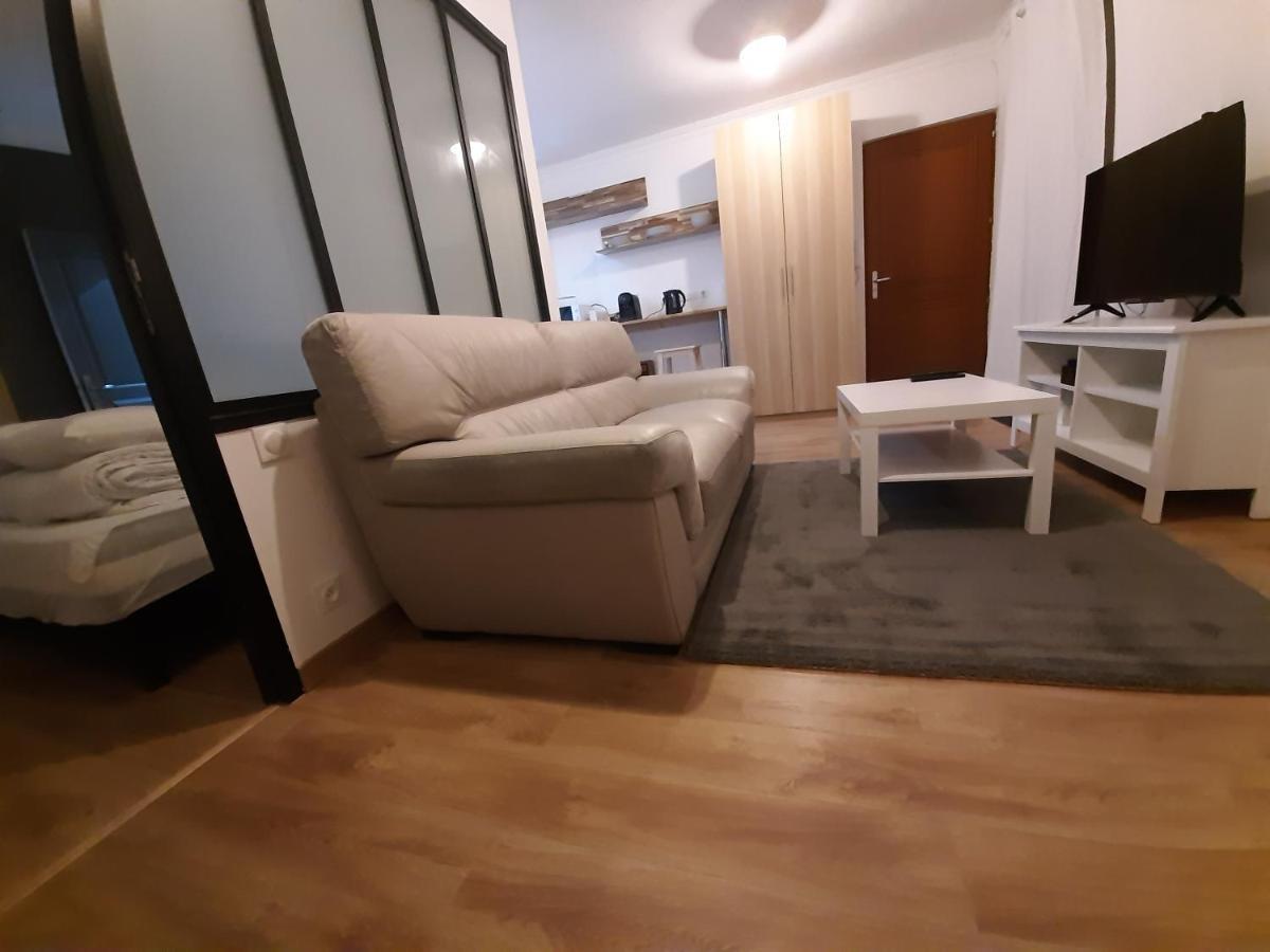 Appartement 2 Pieces, Proche Rer, Bus Et Chateau Rambouillet Buitenkant foto